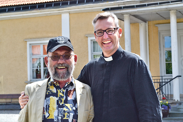 Lasse Torstensson och Karl Magnus Hansson fördjupar sig i prästgårdens historia.