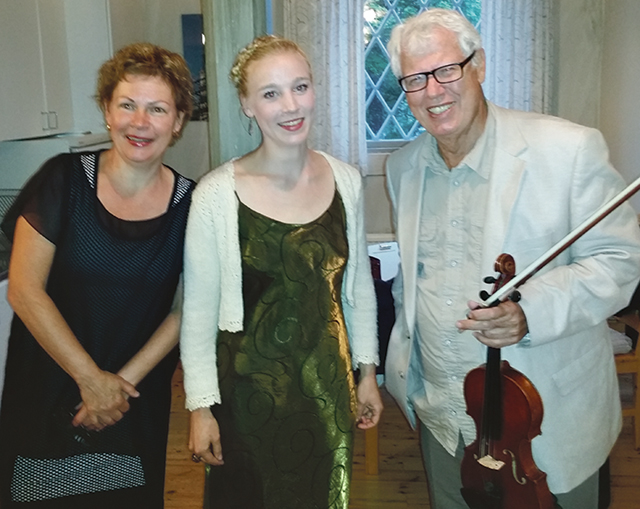 Ann-Sofi Klingberg, Anna Ström och Wille Sundling åter i Blåviks kyrka.